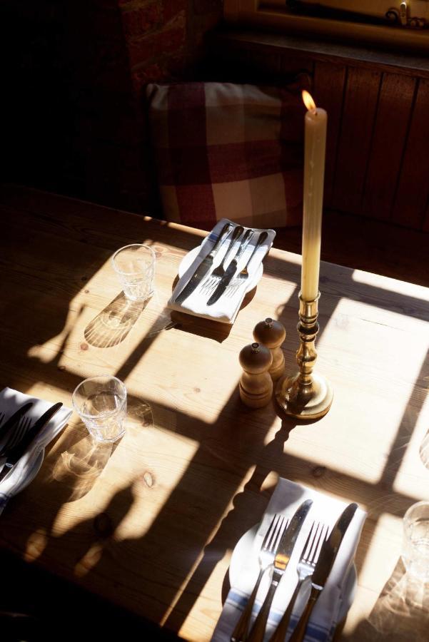 The Queen'S Head Broad Chalke ภายนอก รูปภาพ